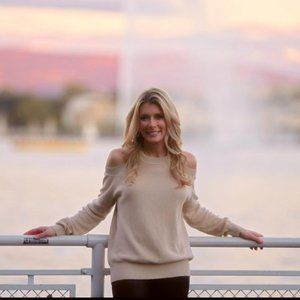 Meet your Posher, Jenny